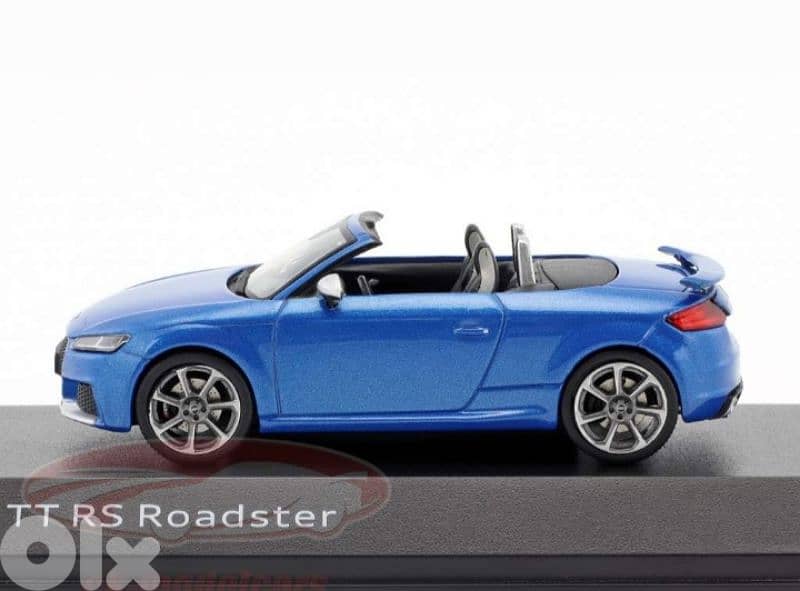 Audi TT RS diecast car model 1;43. 2