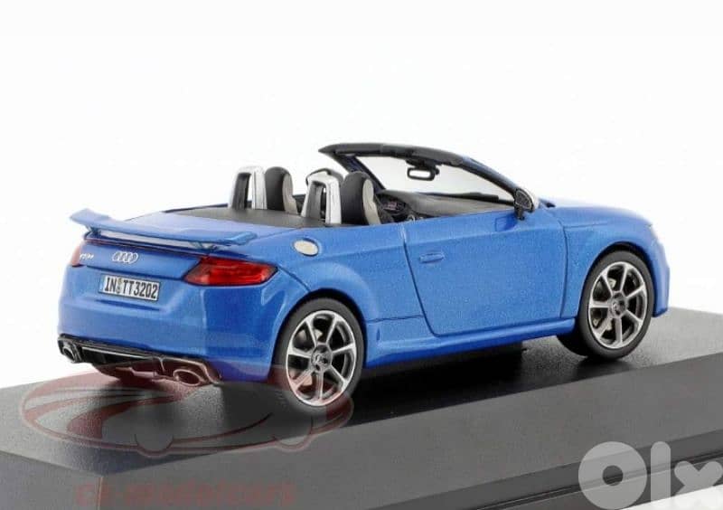 Audi TT RS diecast car model 1;43. 3