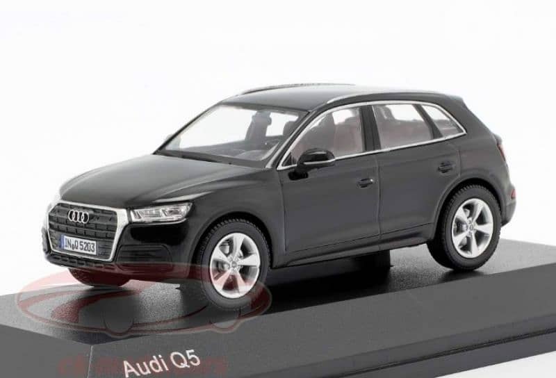 Audi Q5 diecast car model 1;43. 1