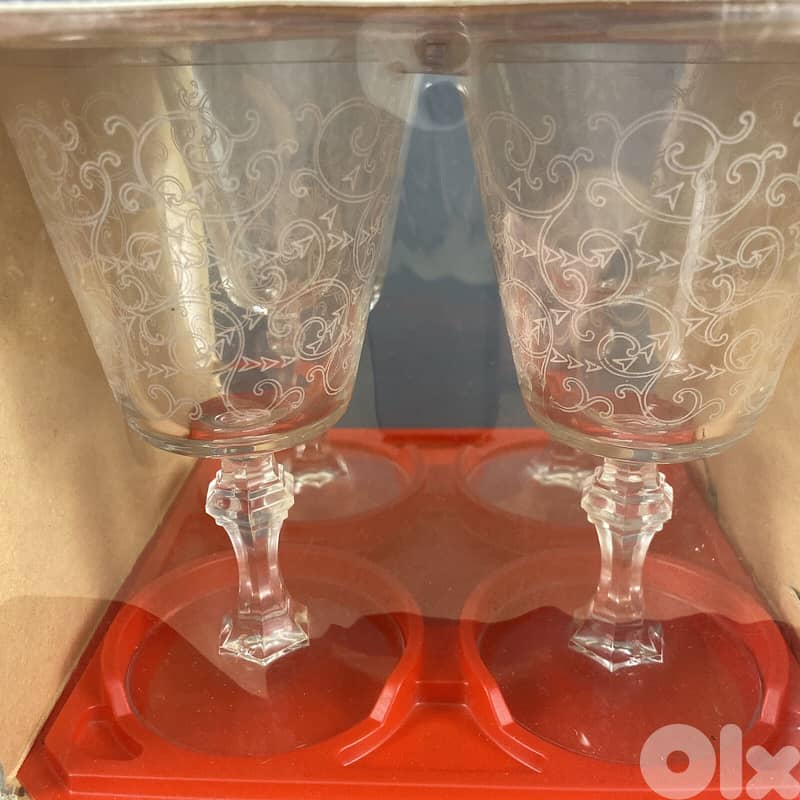 Set of 4 Luminarc Rivoli J G Durand France White Etched 4
