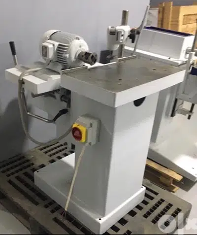 مكنات نجارة مونوفاز و ترفاز  Monophase and triphase carpentry machines