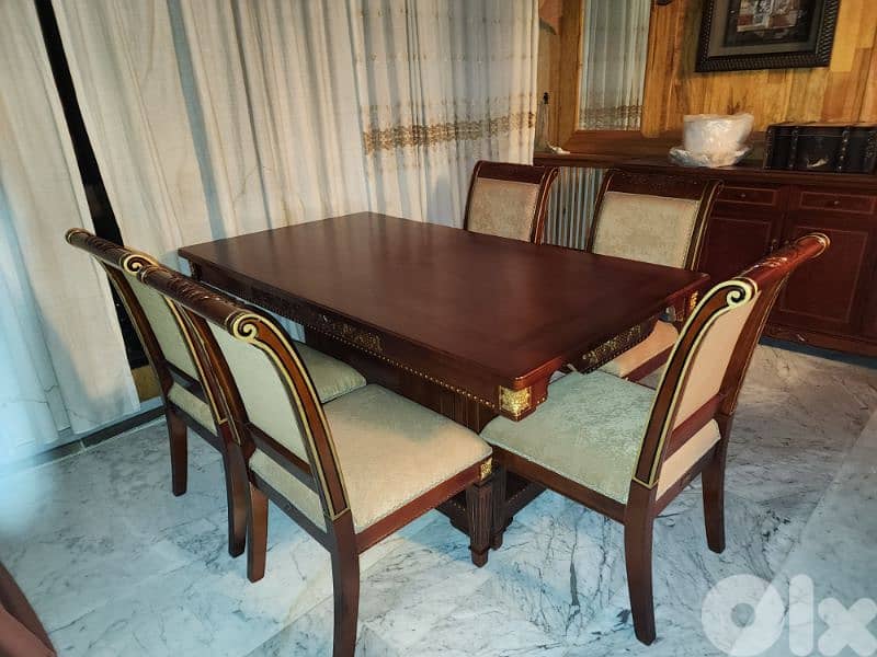 Full Dining Room (Table, Chairs & Dresser) 0