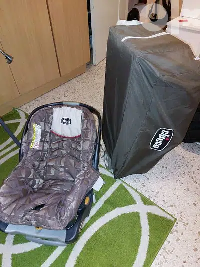 Chicco Bed + Mattress + Car seat