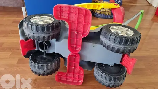 4 wheel Toddlers ridding car