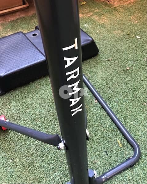 tarmak basket ball stand 2