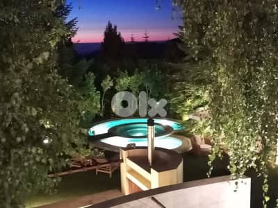 HUGE Villa for sale in Faqra-pool-Jaccuzzi. . . فيلا للبيع في فقرا