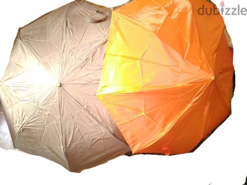 gift 2 colours umbrella wood handle 3
