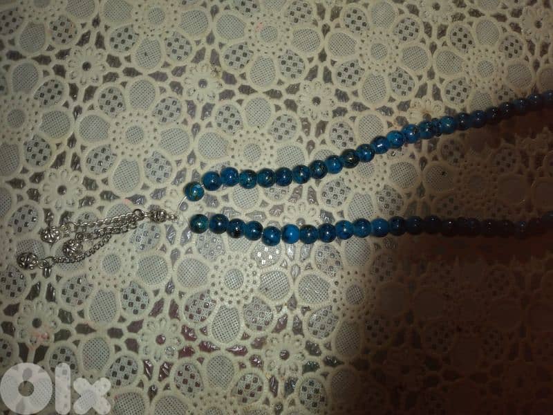 Antique sebha lon azra2 mta3am aswad 3