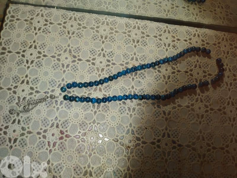Antique sebha lon azra2 mta3am aswad 15