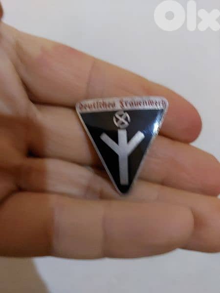 Nazi German Work women Pin era of Adolf Hitler WW2 0