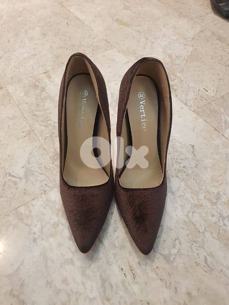 brown velvet shoes size 40 0