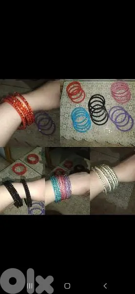 plastic brac3lets 6 colours strass all over 5=15$