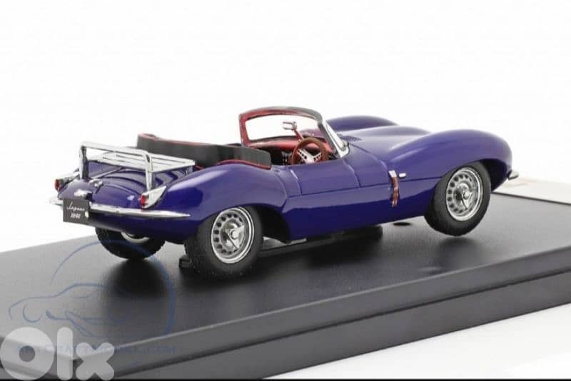 Jaguar XK SS diecast car model 1;43. 3