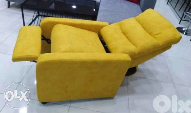 Yellow lazy boy 1