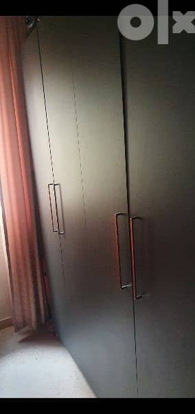 closet  gris 0