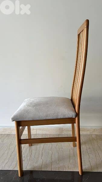 8 dining chairs 3