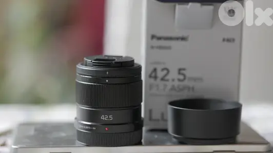 Panasonic Lumix G 42.5mm f/1.7 ASPH. POWER O. I. S. Lens