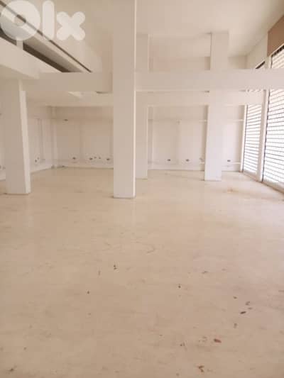 250 Sqm | Showroom For Rent in Horsh Tabet صالة للاجار في حرش تابت