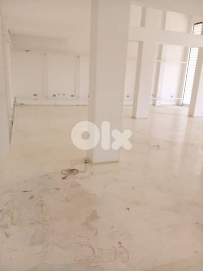 250 Sqm | Showroom For Rent in Horsh Tabet صالة للاجار في حرش تابت