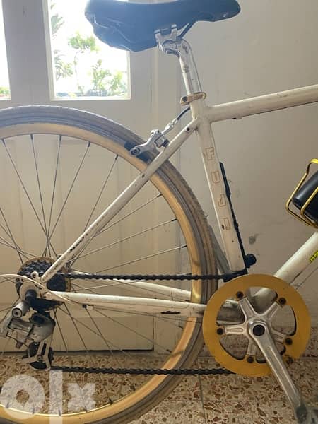 Vintage Fugi bicycle 2