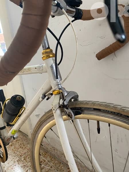 Vintage Fugi bicycle 3