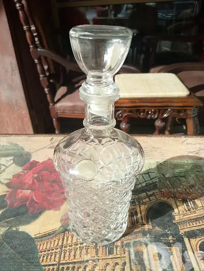 قنينة كريستال فخمة