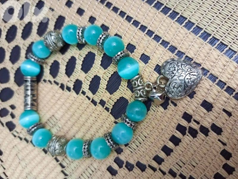 اساور خرز شغل يدوي  يوجد المزيد من الالوان 7