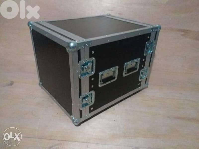 Flight case 10 u double door Depth = 55 3