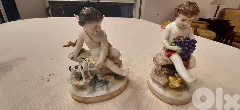 8 figurines 7