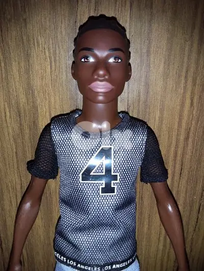KEN FASHIONISTAS 130 LOS ANGELES JERSEY Mattel 2018 Great doll=18$