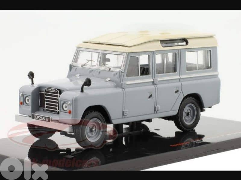 Land Rover Series III 109 (1978) diecast car model 1;43. 1