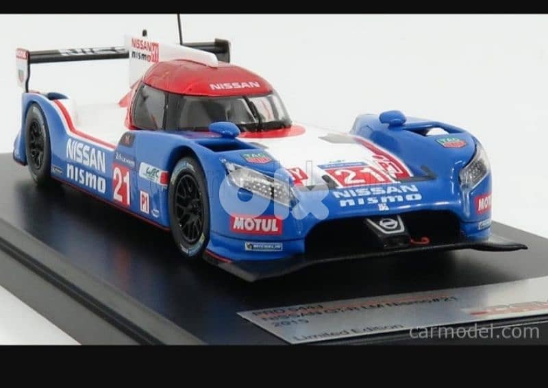 Nissan GT-R Nismo (Le Mans 2015) diecast car model 1;43. 2