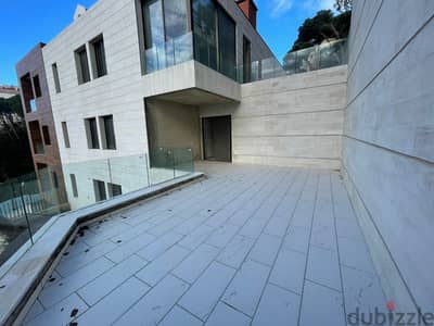 194 Sqm+45Sqm Terrace| Apartment for sale in Baabdat | Mountain view