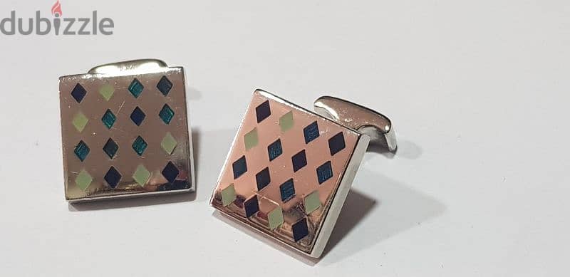 suit cuffs 0