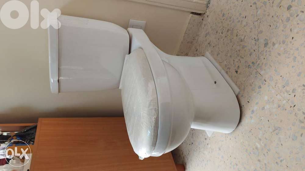 Toilet seat 0