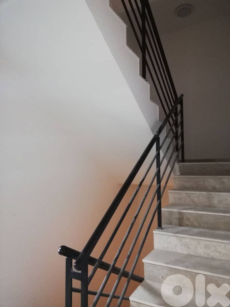 Handrails -الدرابزين 0