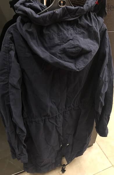 bershka brand, coat navy color, size medium-large, used once 3