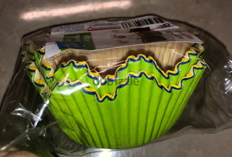 birthday supplies; cup cake, 1