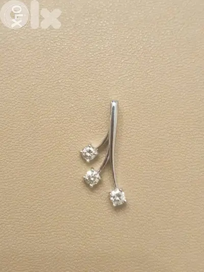 Tri diamonds pendant