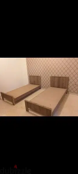 تخوت مفرد او مفرد ونص جديد ويوجد جميع الألوان والمقاسات