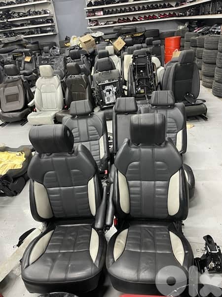 Land Rover spare parts and seats 5