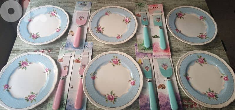 floral desserts and sweets plates and knifes 4