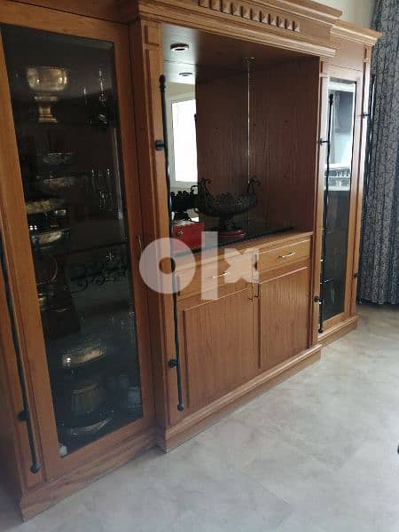 full dining room 2000$ 0