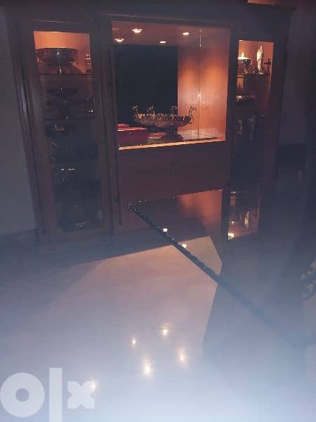 full dining room 2000$ 5