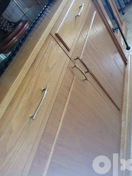 full dining room 2000$ 3
