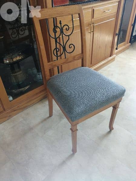 full dining room 2000$ 6