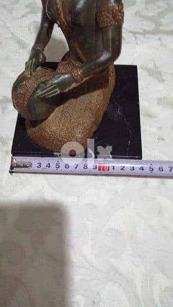 figurine 80$ 2