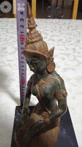figurine 80$ 4