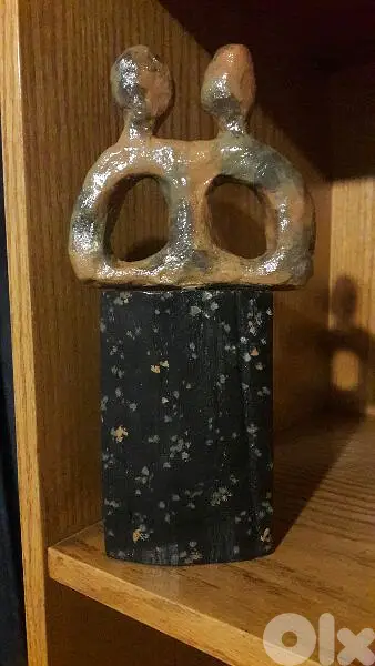 Twins sculpture