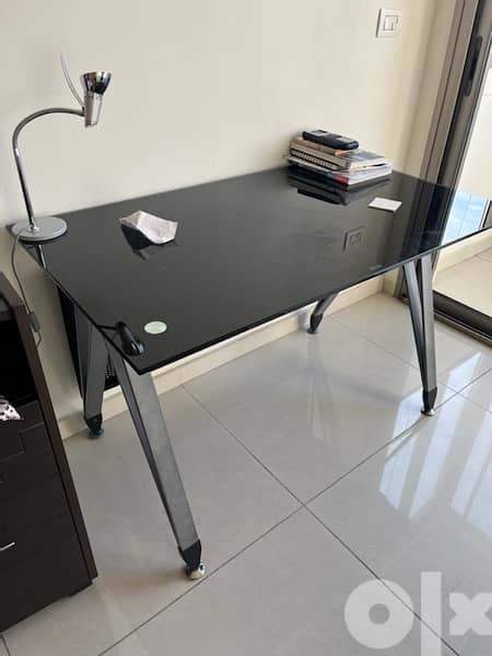 office desk or study desk 0
